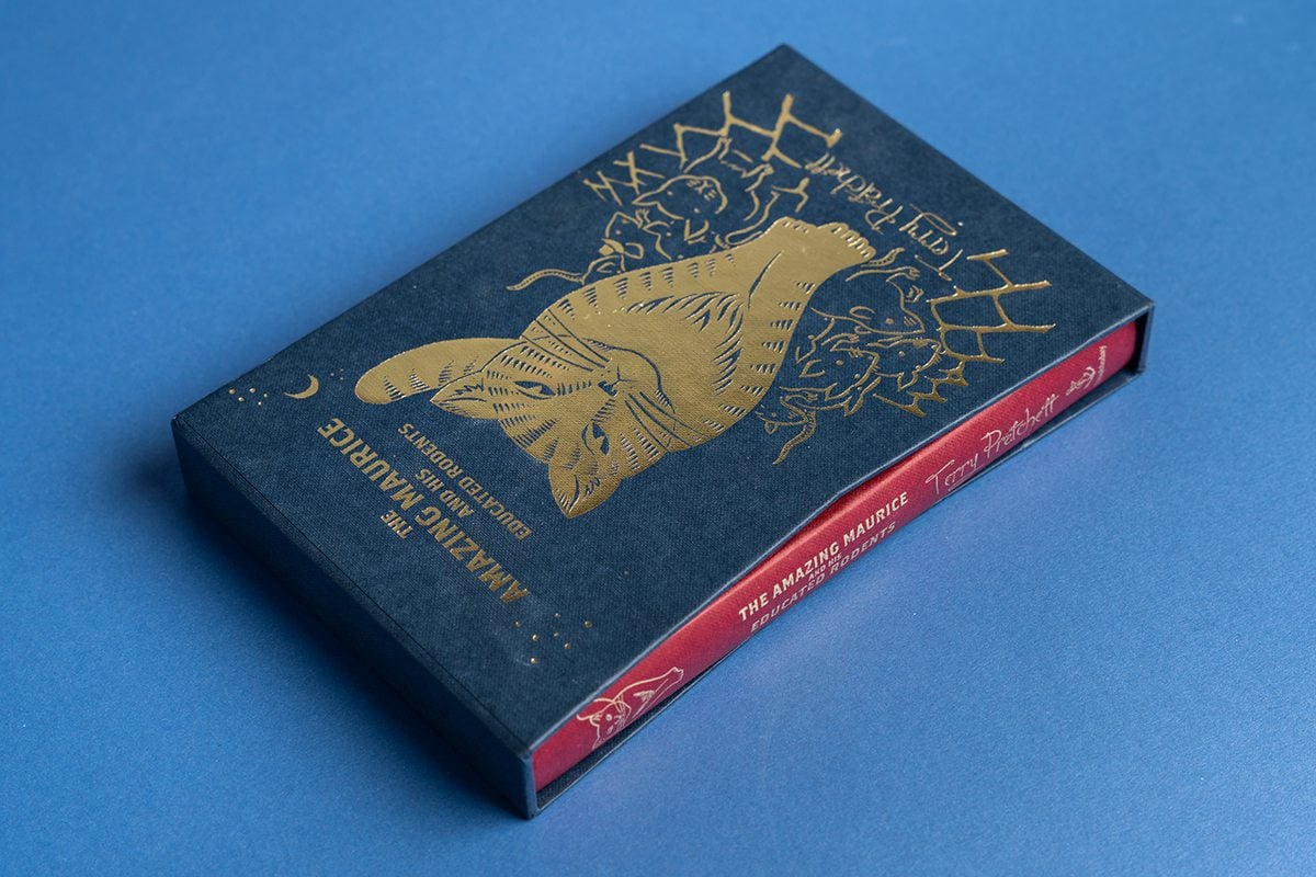 Beautiful book editions – The Amazing Maurice and his Educated Rodents by Terry Pratchett, slipcase edition, with a book inside the slipcase.