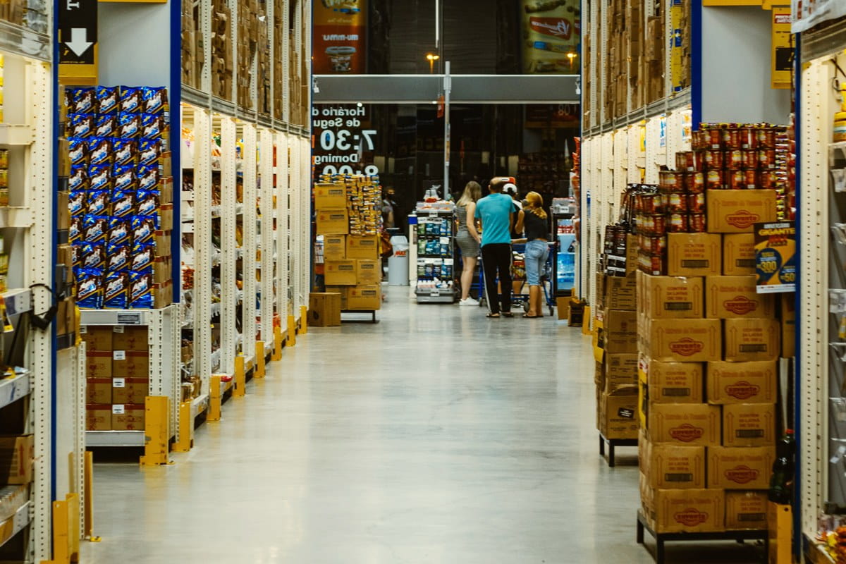 Packaging solutions - storage room with pallets in it.